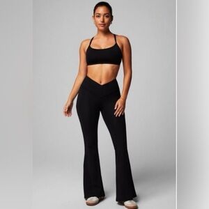 🖤 NWT- Fabletics HW Crossover Flare -BLACK (32”) REGULAR INSEAM 🖤